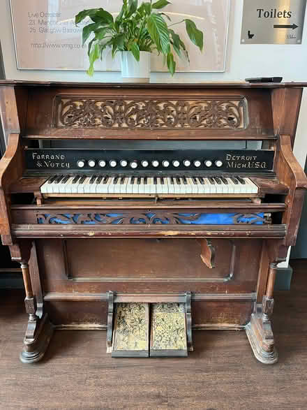 Photo of free Victorian pump organ (Harold Estate SE1) #1