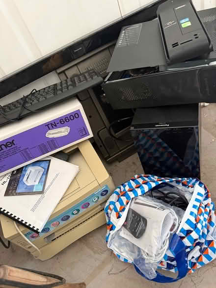 Photo of free Job lot electricals (Willingdon BN22) #2
