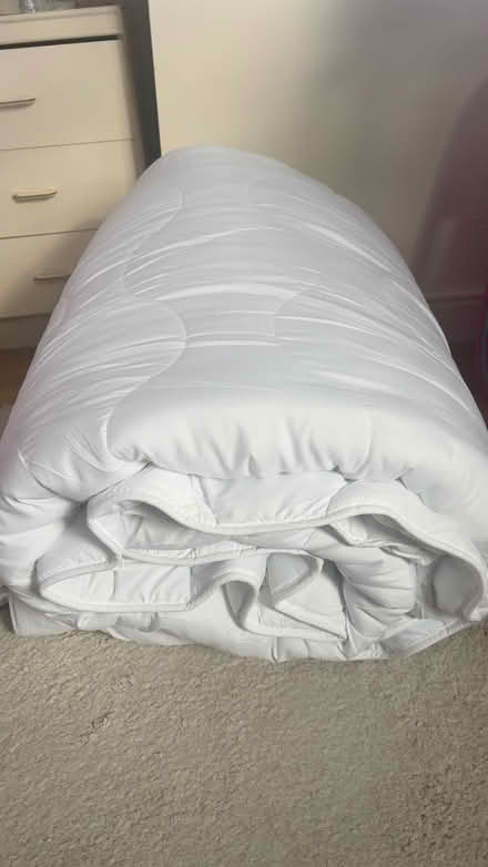 Photo of free unused Super King size duvet (Southgate) #1