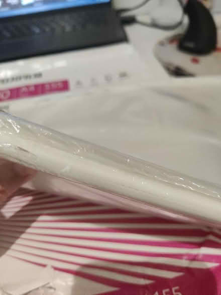 Photo of free A4 papers and the punched transparent pocket (White City W12) #3