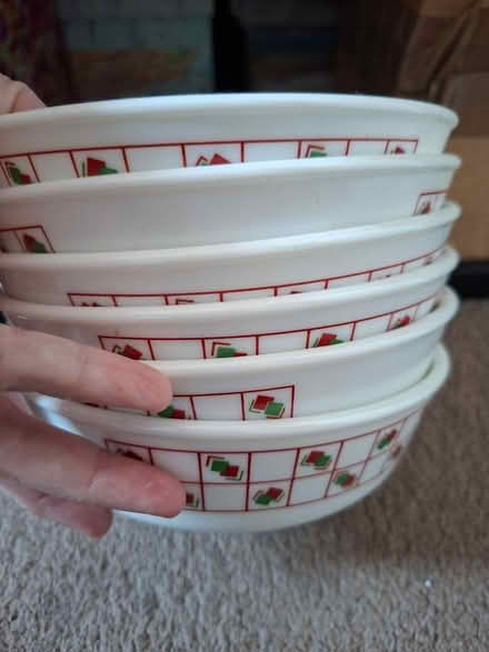 Photo of free Pyrex bowls, Old Woking (Woking, GU22) #2