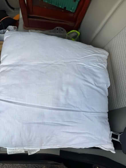 Photo of free Clean cushion (Cowley OX4) #1