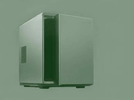 Photo of Pc tower or laptop with windows 96 97 98 and vista (Harrowgate Hill DL3) #1