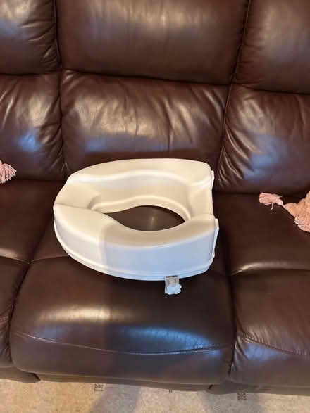 Photo of free 4” Raised toilet seat (Hareholme BB4) #2