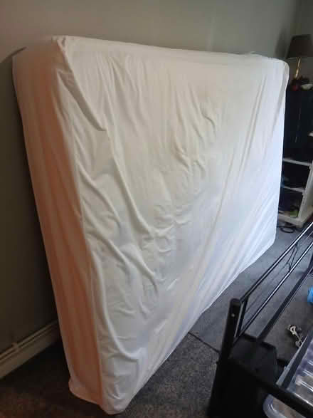 Photo of free Double mattress (FairOak Close PR2) #1