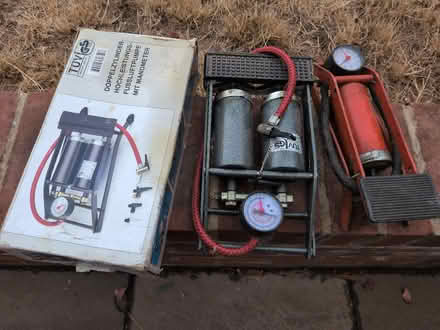 Photo of free Car Footpumps (Kentwood RG30) #1