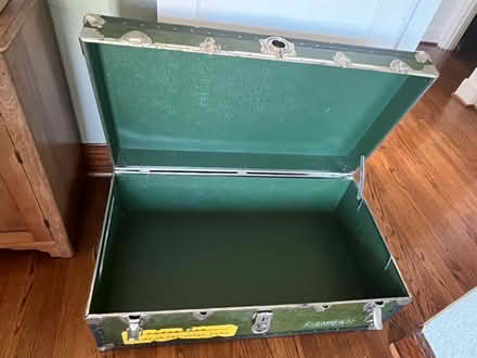 Photo of free Large Steamer Trunk/Foot Locker (East Capitol Hill Miller Park) #2
