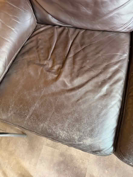 Photo of free Sofa (Rayleigh SS6) #2