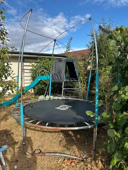 Photo of free Trampoline (OX1 henwood) #1