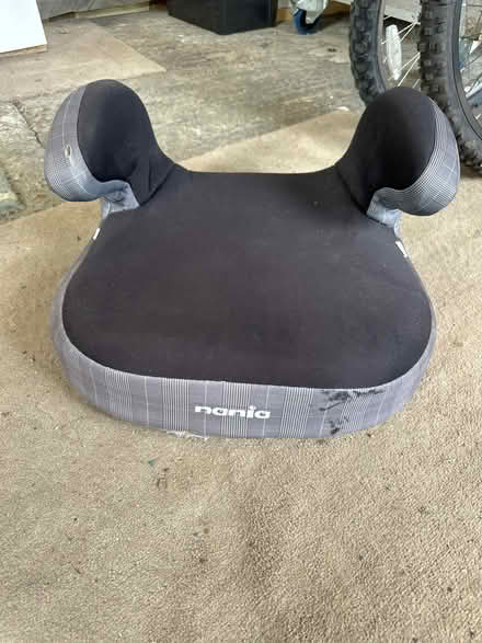 Photo of free Booster seat isofix (Ashford TN23) #1