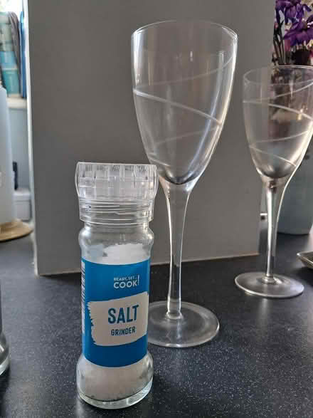 Photo of free 4 wine glasses (Belper DE56) #3