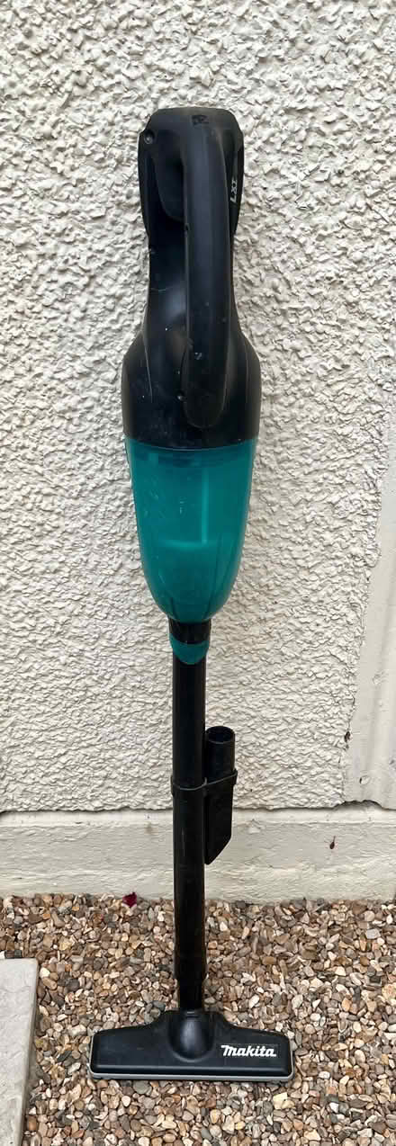 Photo of free Makita LXT Vacuum 18v (Colchester CO1) #1