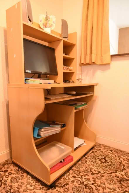 Photo of free Computer Desk / writing desk. (Malvern Link WR14) #2