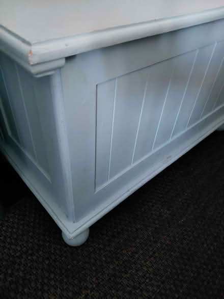 Photo of free pine blanket box with bun feet (Hampton Hill TW12) #2