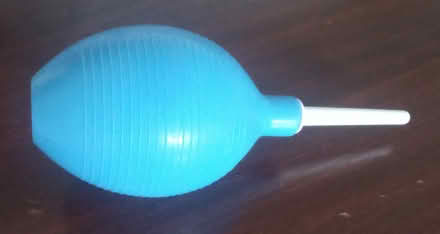 Photo of free (unused) bulb syringe (Britannia) #1