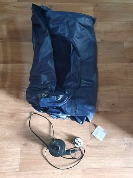 Photo of free Double air mattress (needs repair) (Bridlington YO16) #1