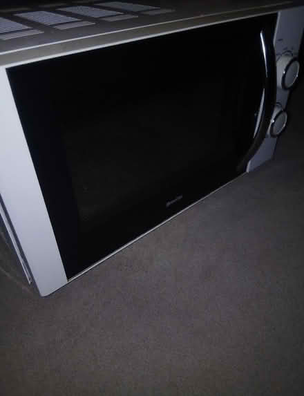 Photo of free Microwave (New Alresford SO24) #1