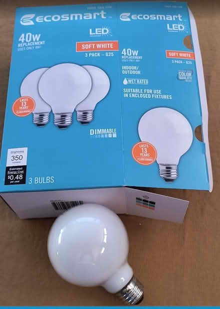 Photo of free Light bulbs Qty 15 (Rancho Visitoso @ SunCityBlvd) #1