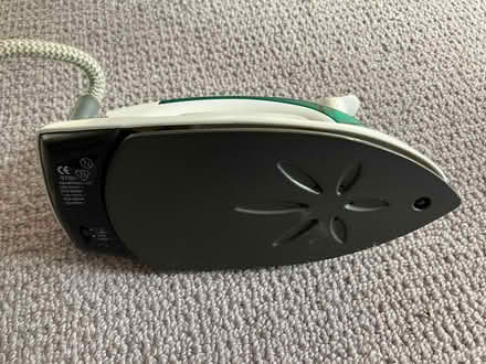 Photo of free Mini travel iron (Bear Flat BA2) #1