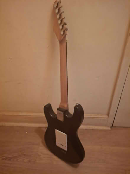 Photo of free electric guitar (City of Bristol BS4) #4