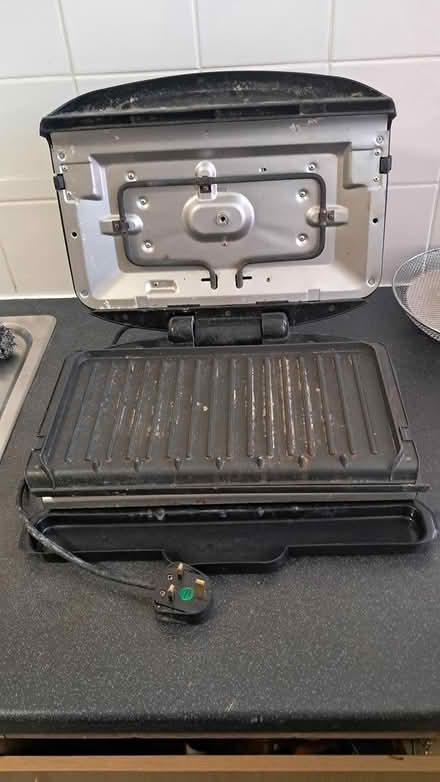 Photo of free Large George Foreman grill (Southall Green) #2