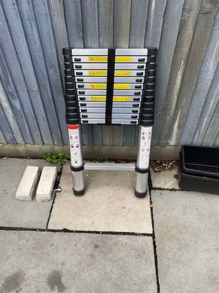 Photo of free Telescopic ladder (Deepcut GU16) #1