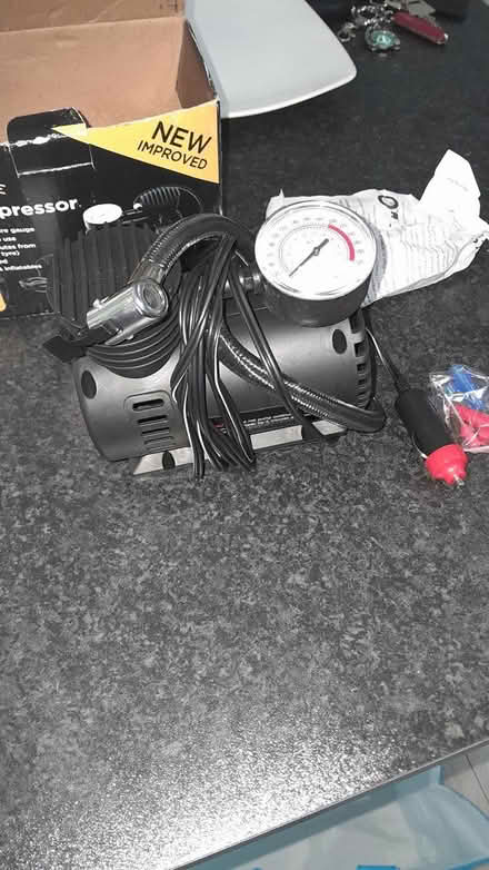 Photo of free Tyre inflator, new for cars bikes (Livingston EH54) #2