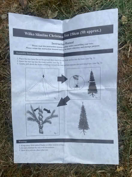 Photo of free 5ft Christmas Tree (By Hackney Downs station E5) #3