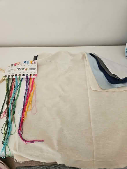 Photo of free Sewing bag and various accessories (Wheatley OX33) #3