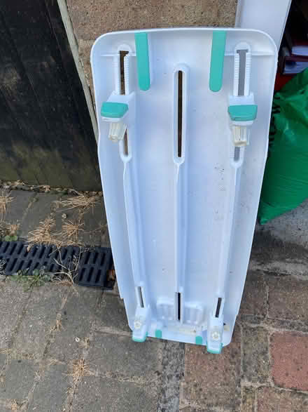 Photo of free Bath rail (Warners End Hemel Hempstead) #2
