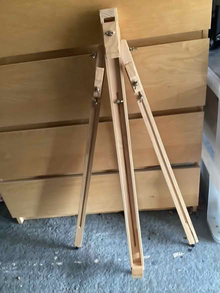 Photo of free Easel (Kidlington OX5) #2
