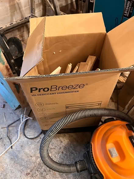 Photo of free Box of off-cuts for kindling (Gamlingay SG19) #2