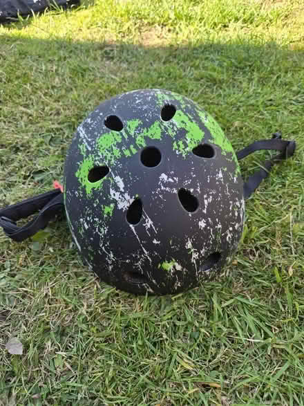 Photo of free Children's Green / Black Skater Helmet (Moreton CH46) #1