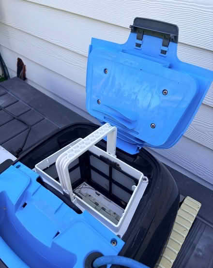 Photo of free Pool vacuum (Finsbury Park N4) #2