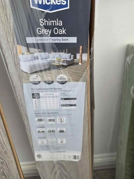 Photo of free I pack and 3 lengths laminate and some goid quality underlay (Havant PO9) #1