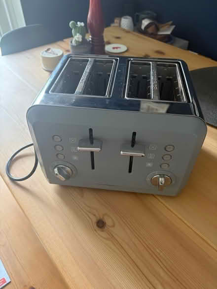 Photo of free Dunelm Toaster (New Cross SE14) #1