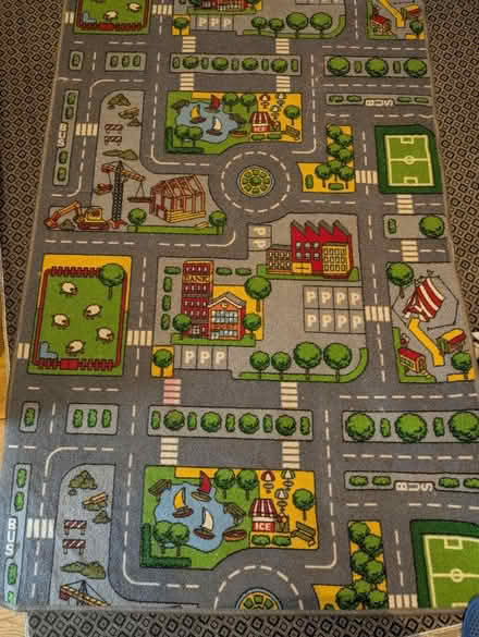 Photo of free Kids rug (Forest Hill SE23) #1