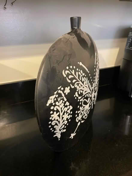 Photo of free Decorative vase (Sherwood NG5) #2