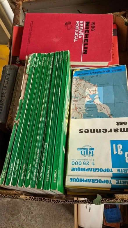 Photo of free Maps and travel guide books (To be arranged) #2