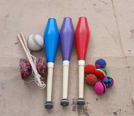 Photo of free Juggling sets (Dollis Hill Lane NW2) #1