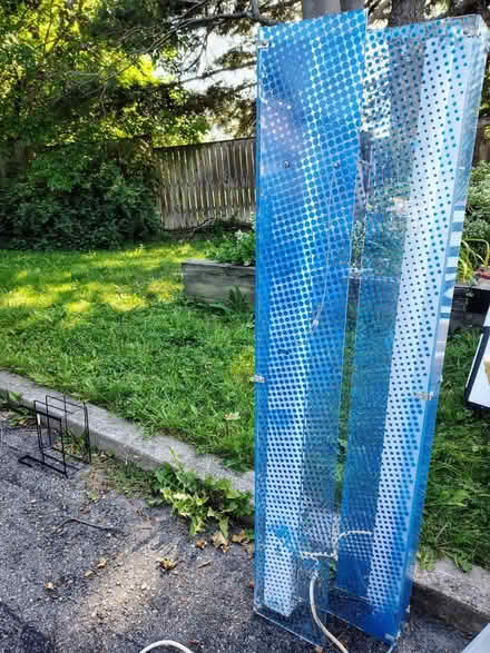 Photo of free Fluorescent light (M2J1Y3) #1