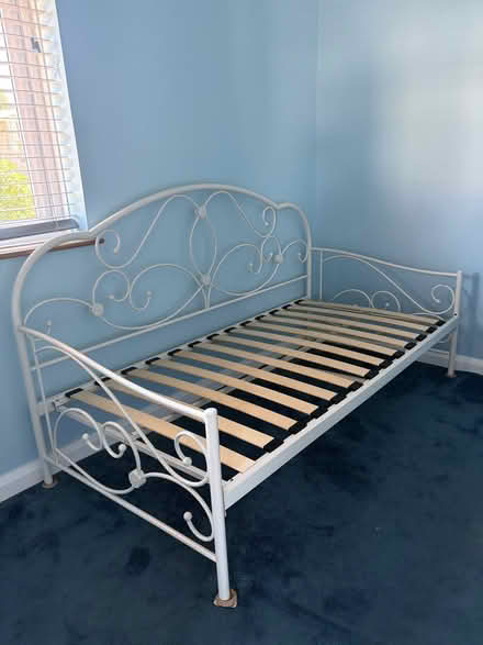 Photo of free 3ft Cream metal Day Bed (Eastbourne BN23) #2