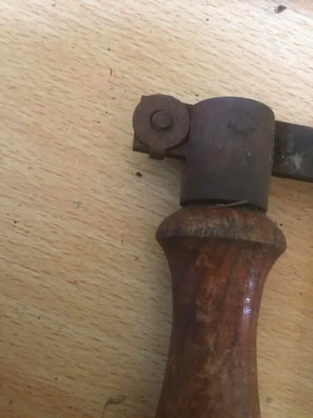 Photo of free Vintage saw (no blade) (B62 near Blackheath) #4