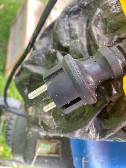 Photo of free Garden shredder. (Guilsfield SY21) #3
