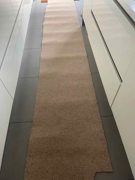 Photo of free New carpet, long off cut (Stoke Newington N16) #1