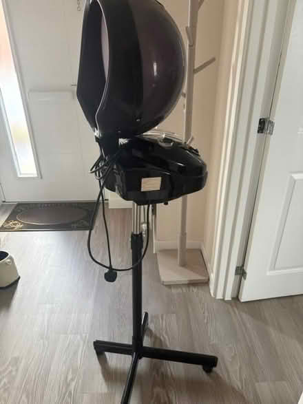 Photo of free Hair steamer (Stanford-Le-Hope SS17) #1