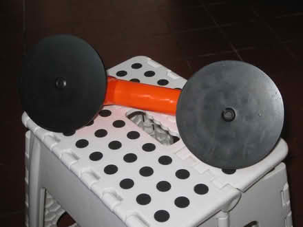 Photo of free Double Cup Suction Lifter (Cromer NR27) #1
