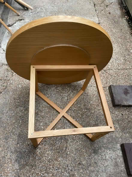 Photo of free Coffee Table (BN7 2NX) #4