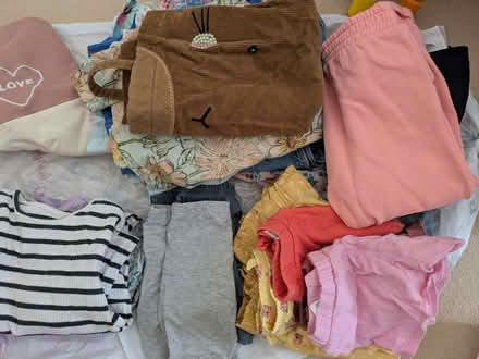Photo of free Girls clothes 3-5 years old (Warley CM14) #1