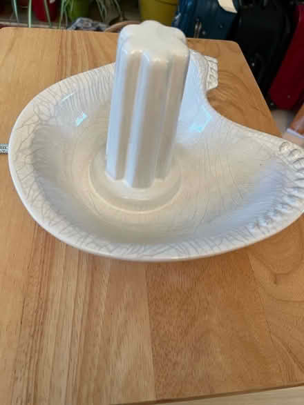 Photo of free Ceramic chicken dish (Dean Court OX2) #2